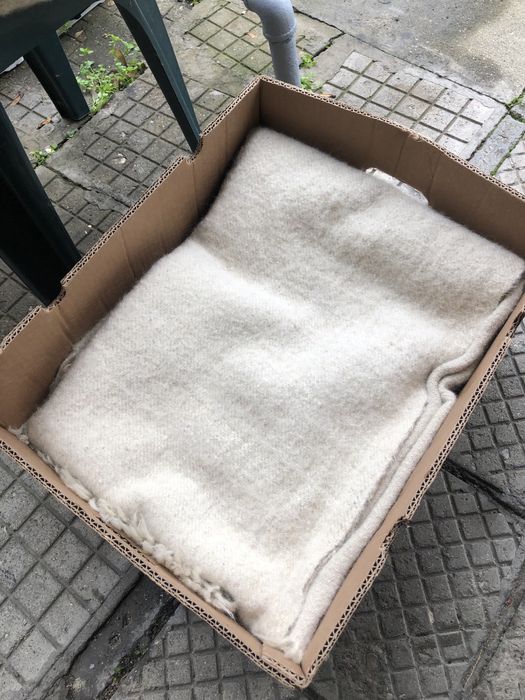 Три броя одеала от чиста вълна