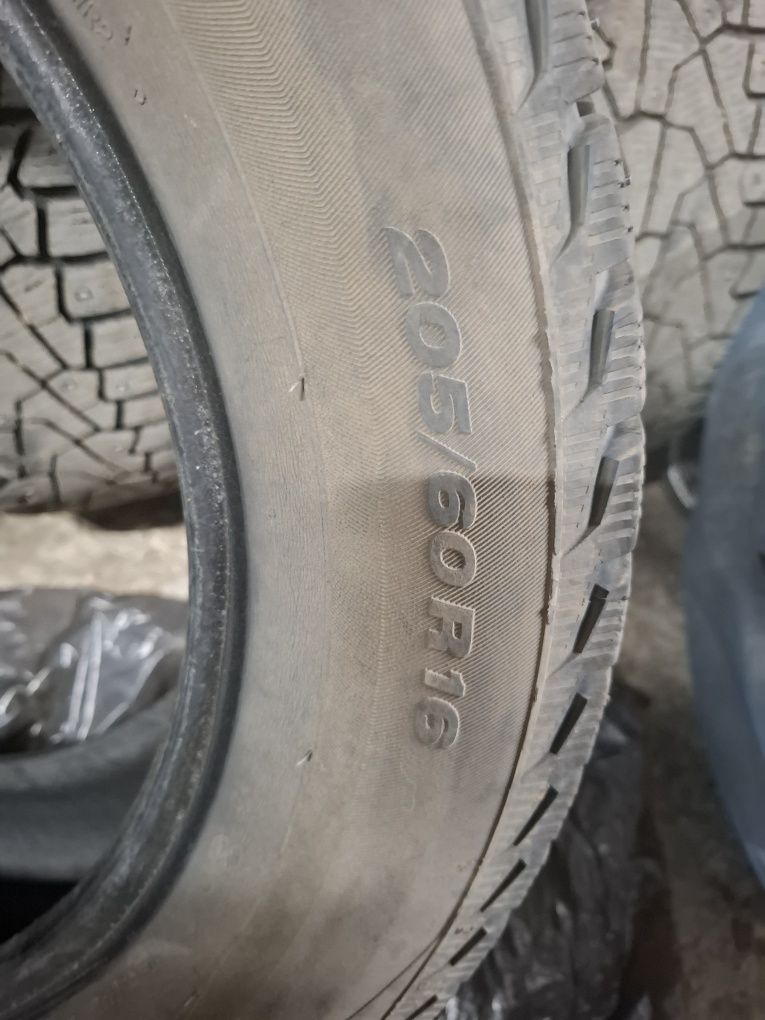Продам зимние шины