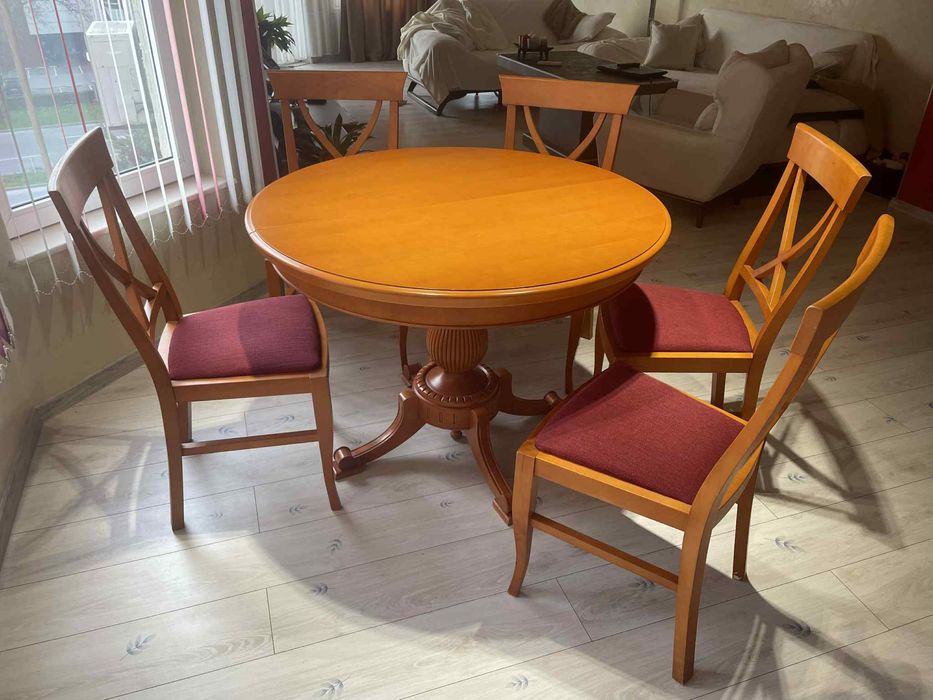 Маса и столове- кафяви