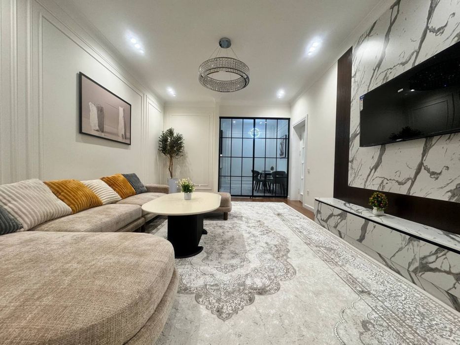 Новостройка Фергона Йули 3/7/10 83м2 с ремонтом