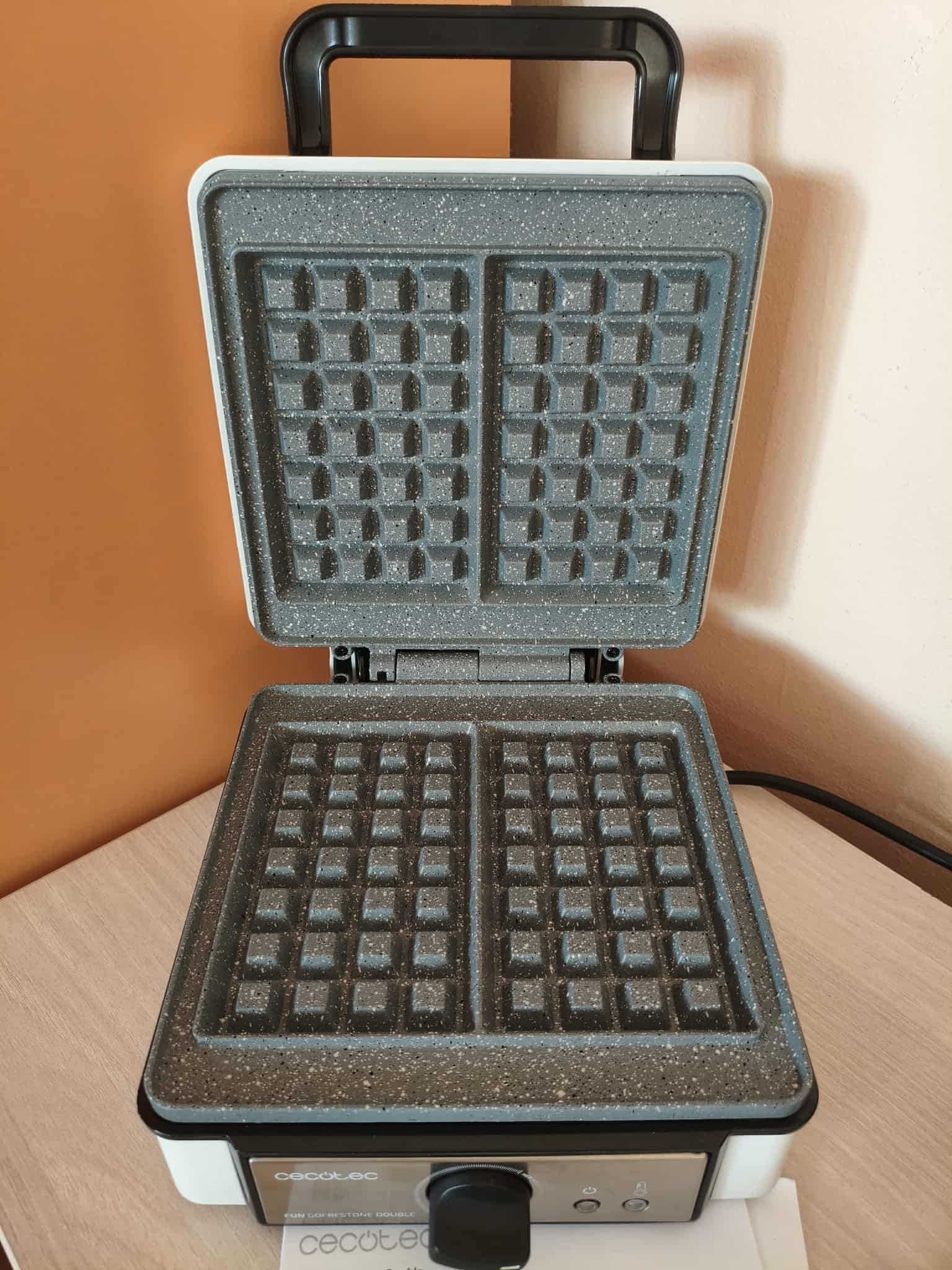 Гофретник CECOTEC Gofrestone Double