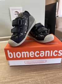 Обувки за прохождане Biomechanics