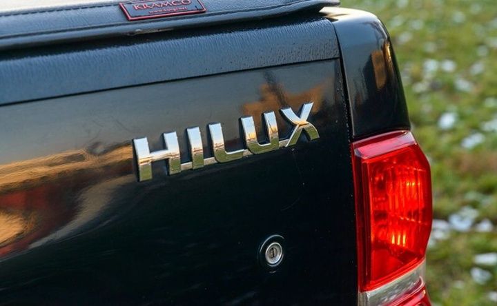 Автозапчасти Toyota Hilux.