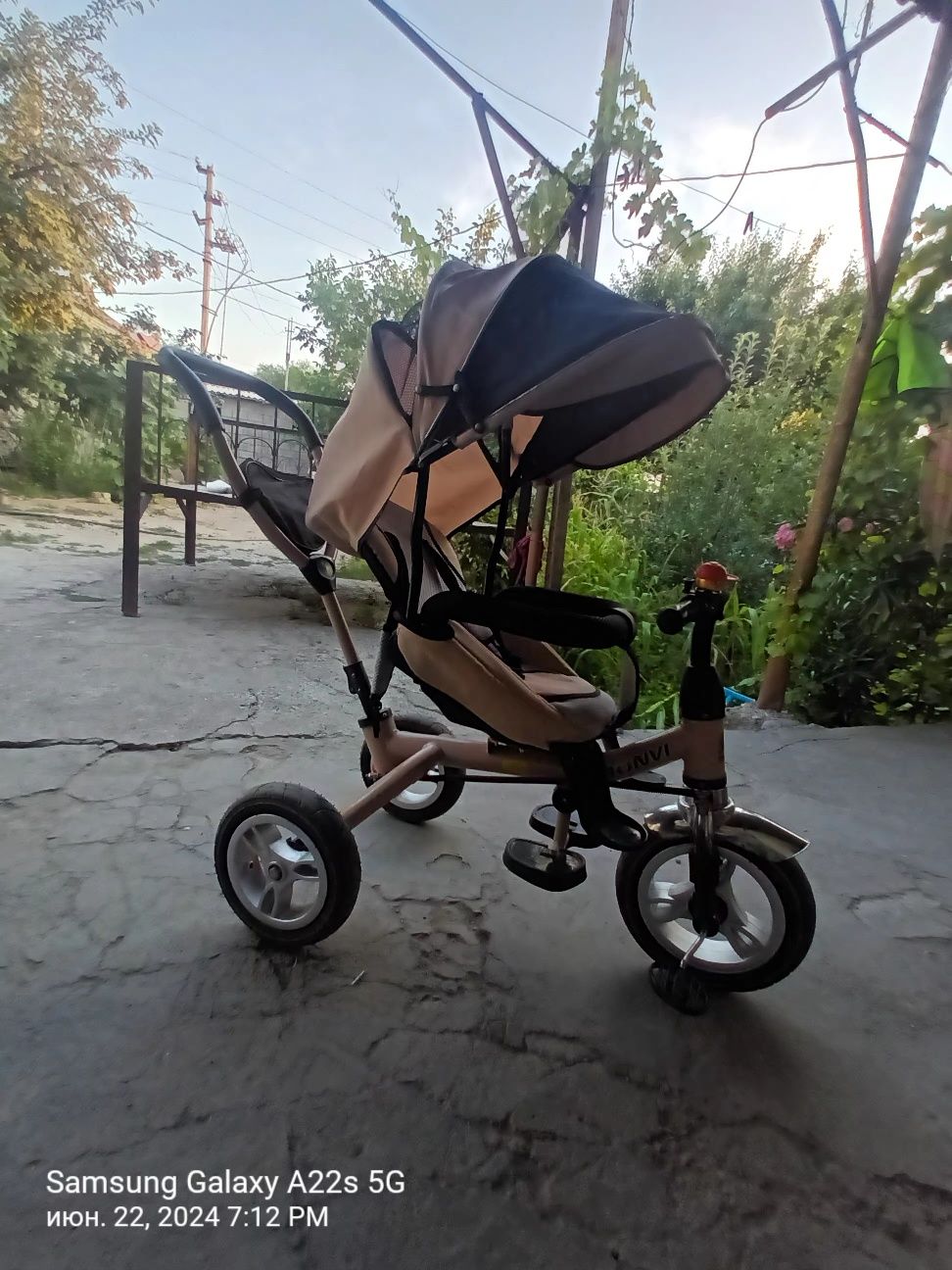Bolalar uchun Velo kalyaska