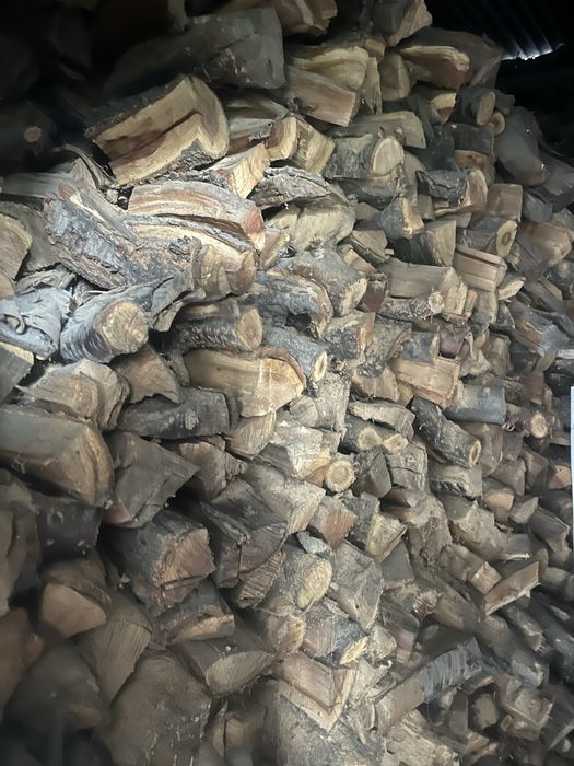 Дрова колотые сухие продаем