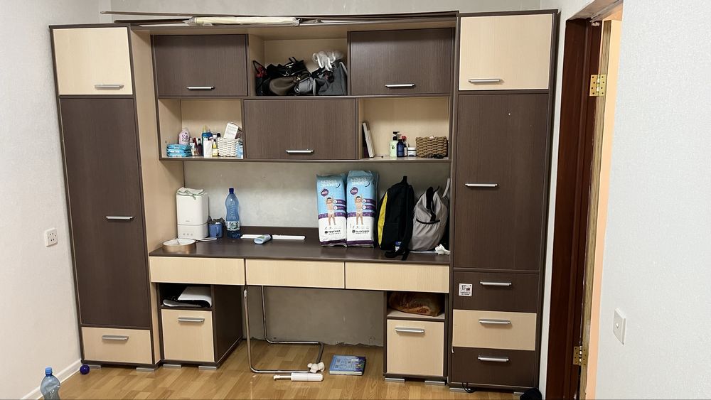 Продам современную стенку, гарнитур для комнаты