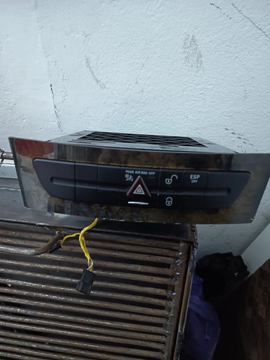 vand navigatie mare mercedes w211