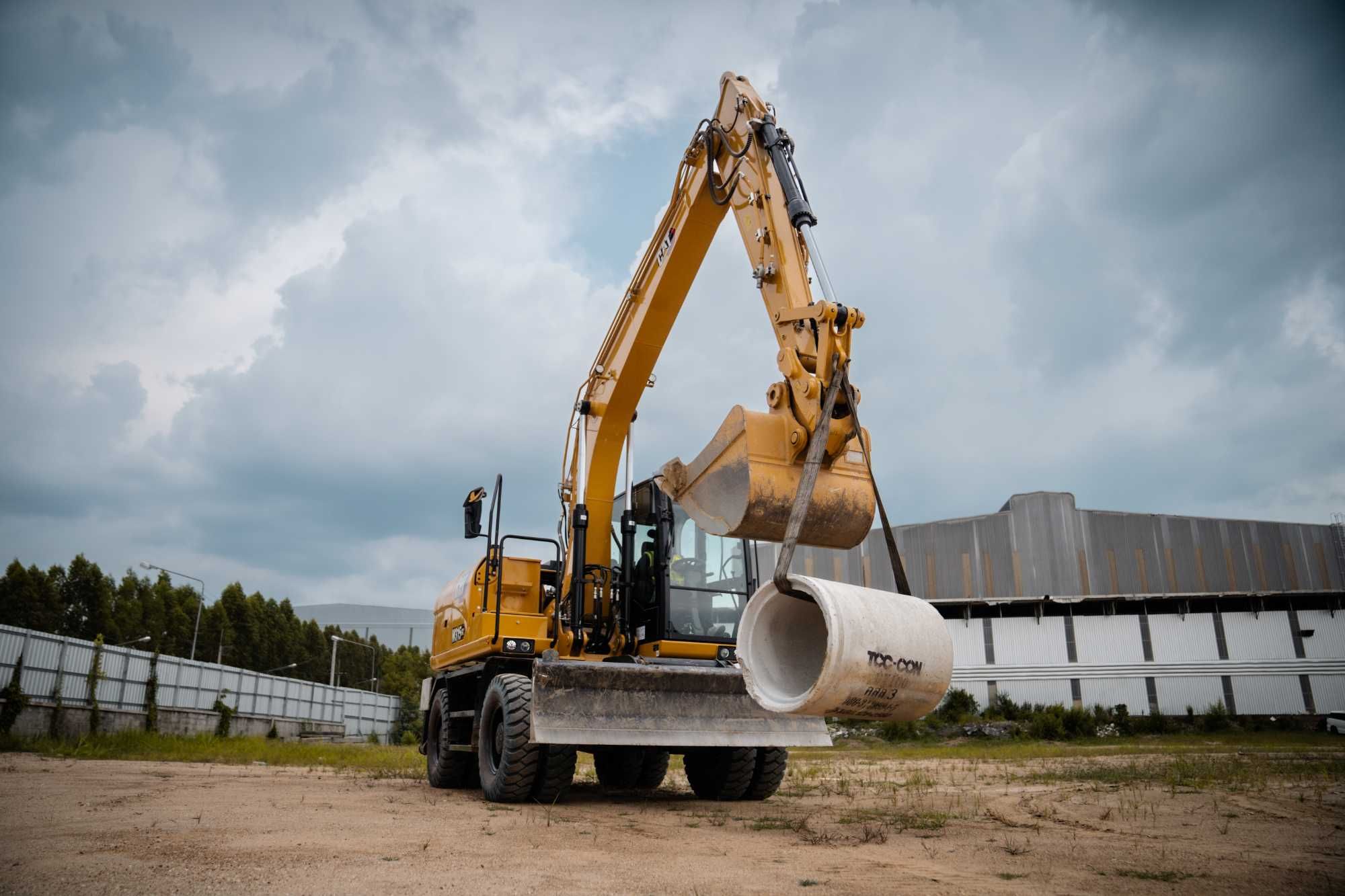 Колесный экскаватор CAT M315GC