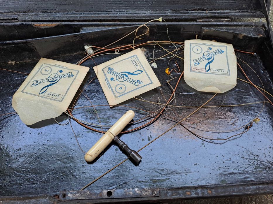 titera in cutia originala