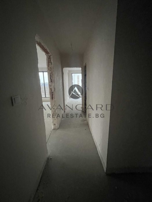 Продава се Тристаен апартамент в Пловдив, Христо Смирненски - 113 кв.м за 1560 €/кв.м - Снимка #9