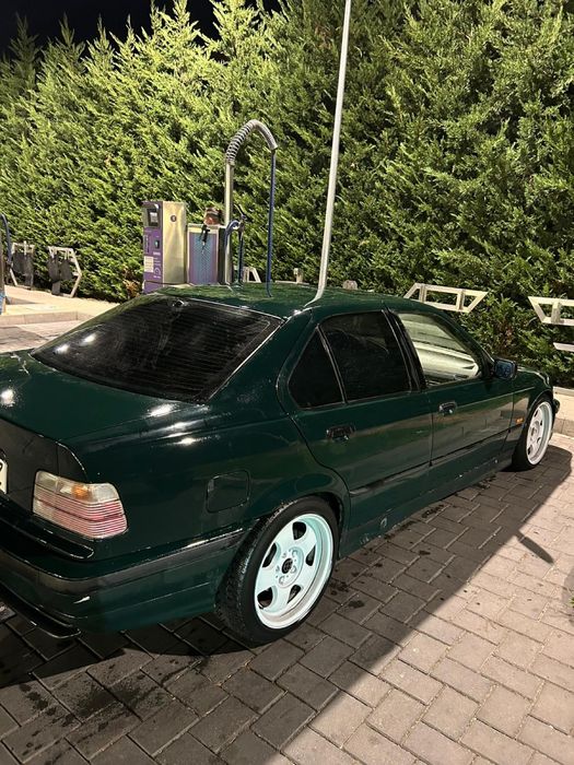 Vand Bmw e36 318i     nu dranjați inutil  va rog