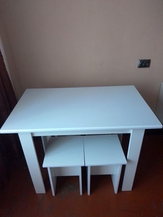 Стол обеденный новый !