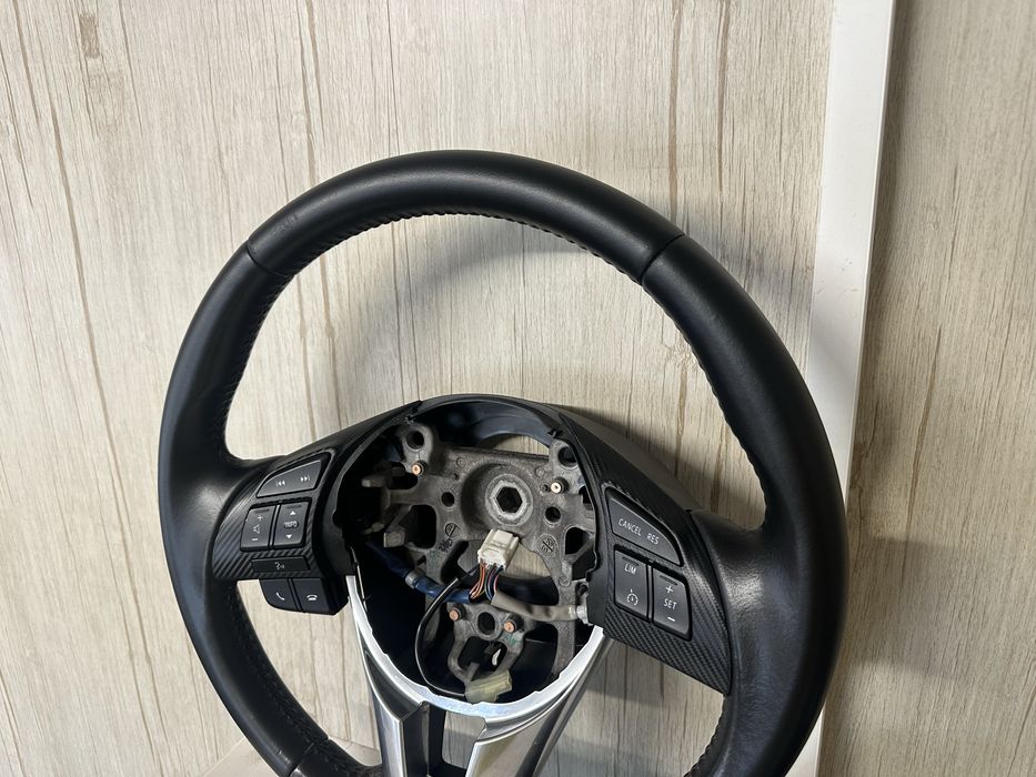 Мултиволан за Мазда 3 след 2012г.!