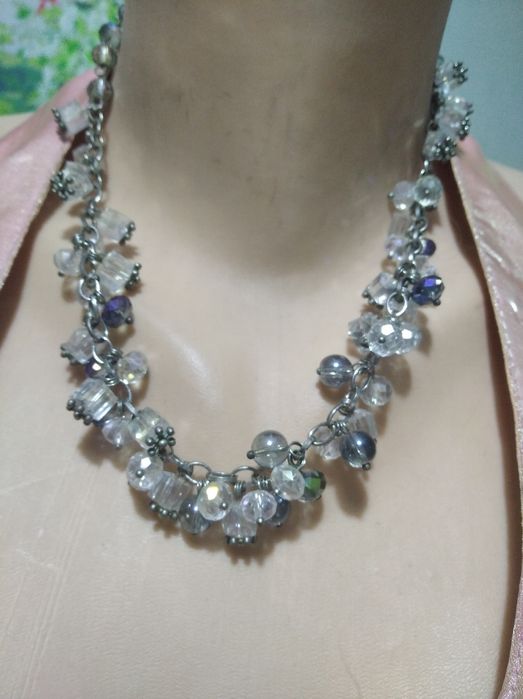 бусы, браслеты, клипсы