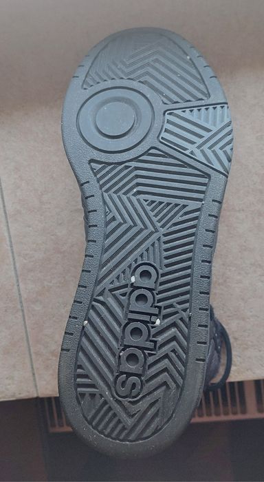 Ghete adidas pentru iarnă