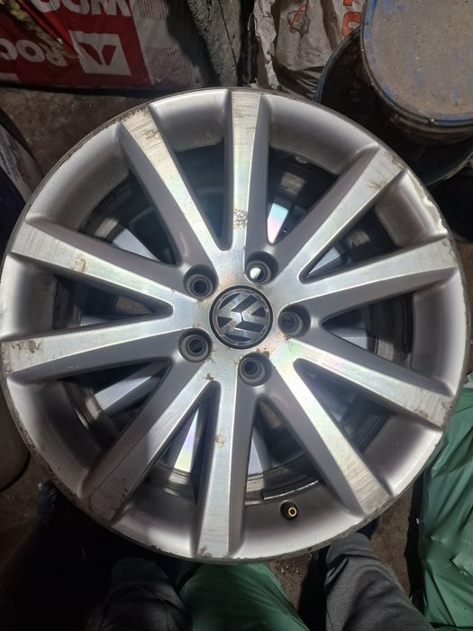 Vând jante de tabla și aliaj!