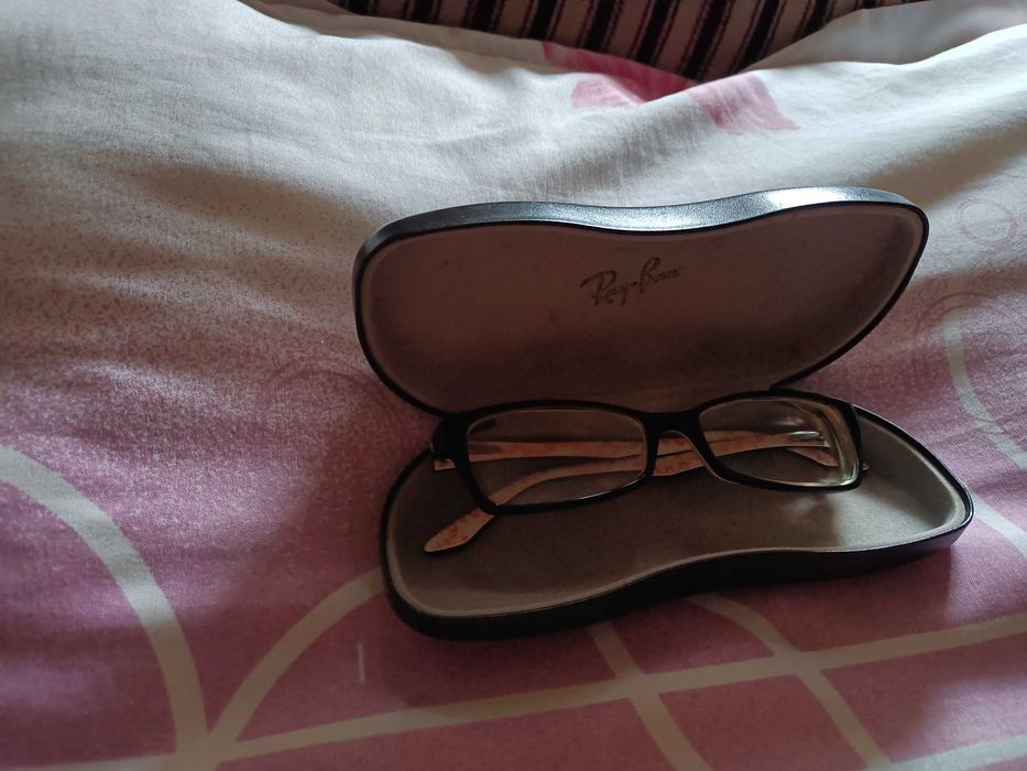 Добре запазени диоптрични очила Ray-Ban.