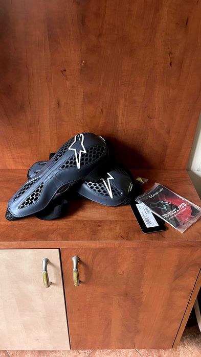 Чисто нови оригинални наколеки Alpinestars за мотокрос MTB с етикети