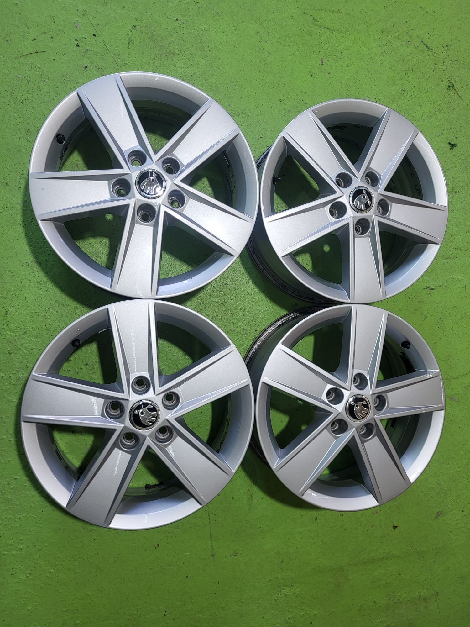 16 5x112 Skoda лети джанти 5х112 шкода