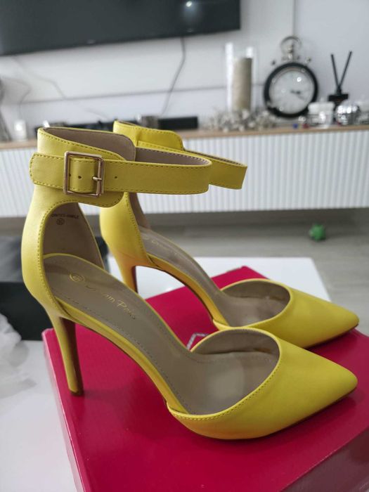 Pantofi cu toc dama Nr 41 Piele noi in cutie