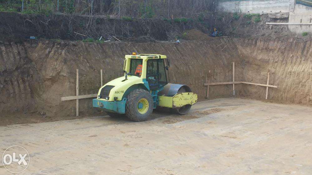 Închiriez Cilindru Compactor AMMANN