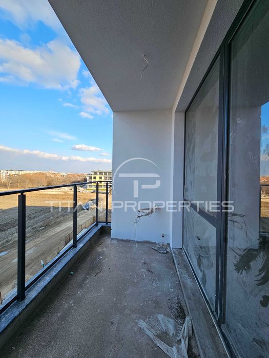 Продава се Тристаен апартамент в Пловдив, Остромила - 150 кв.м за 1256 €/кв.м - Снимка #12