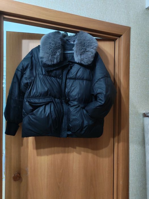 Продам теплый пуховик автоледи