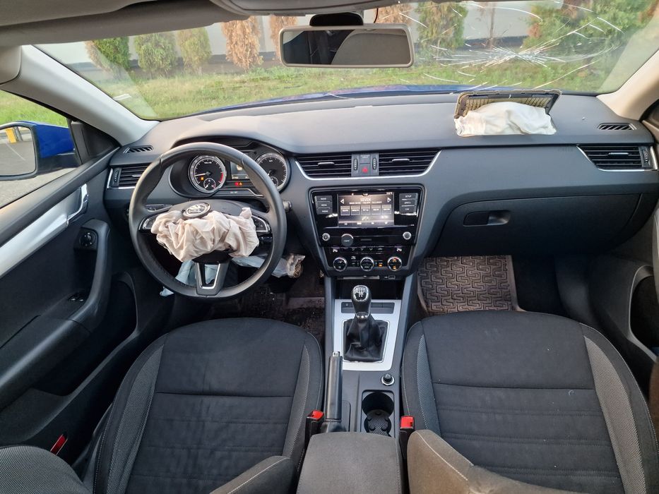 Skoda Octavia 2019 avariat