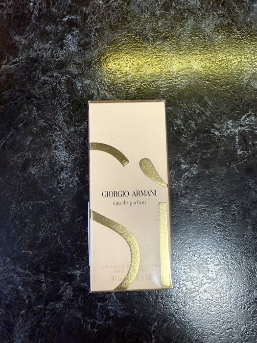 Продам духи,новые