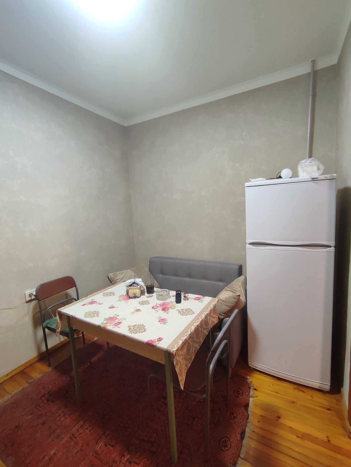 Мирабадский р-н, Куйлюк 4 массив, 4/1/4, 92м²
