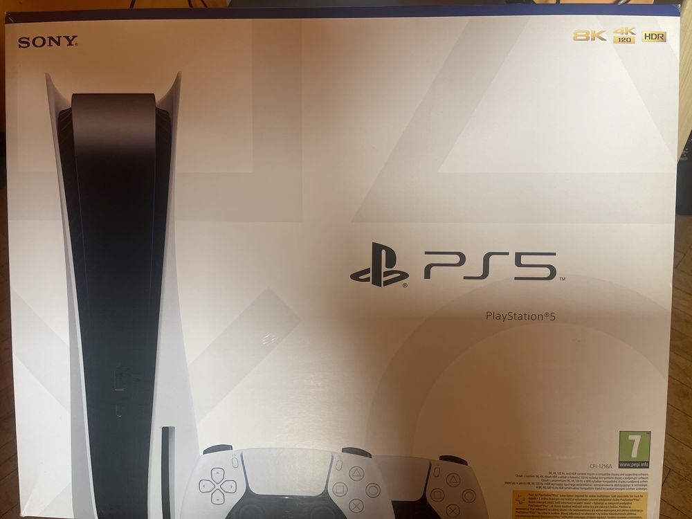 PlayStation 5,два джойстика+две игри.