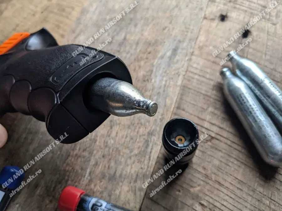 Pistol - LEGAL 20 JOULI!! - Cu Bile Cauciuc 50MM - FULL METAL Airsoft