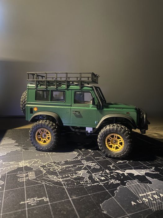 FMS FCX24M Discovery crawler