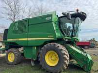 Combina John Deere W650