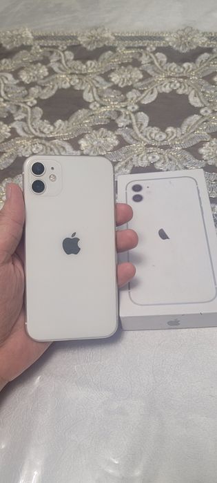 Apple Iphone 11 128GB White Silver Original Karobka Holati Yaxshi Zor