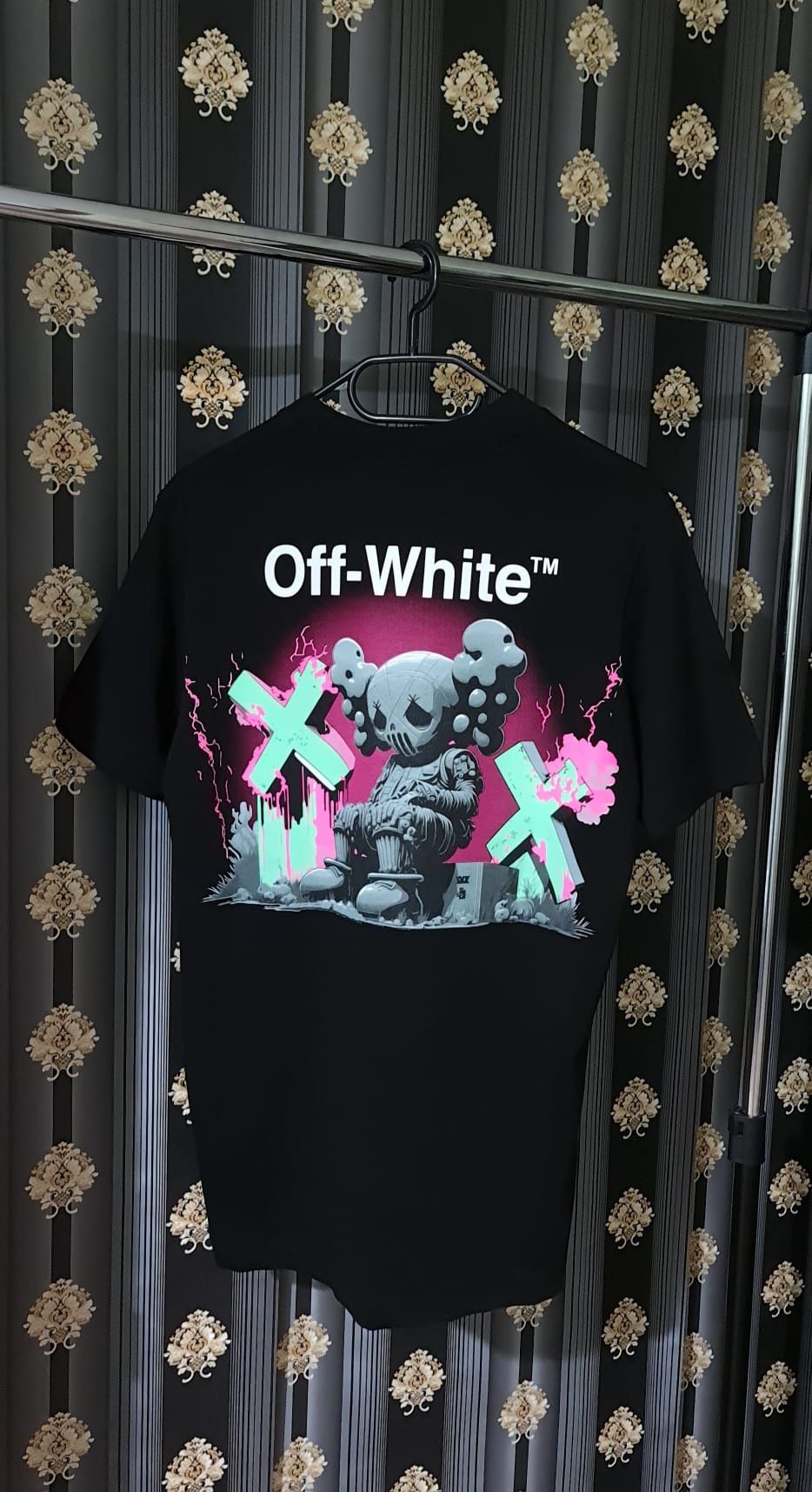 Tricou OFF WHITE // Balmain cod qr