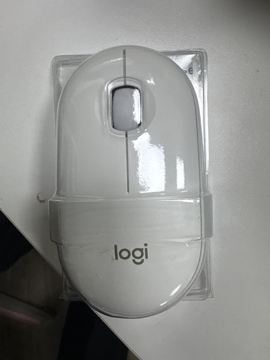 Logitech Pebble M350 белый