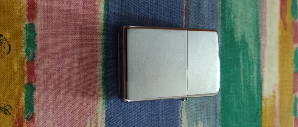 Bricheta Zippo Spring Pin Up Girl