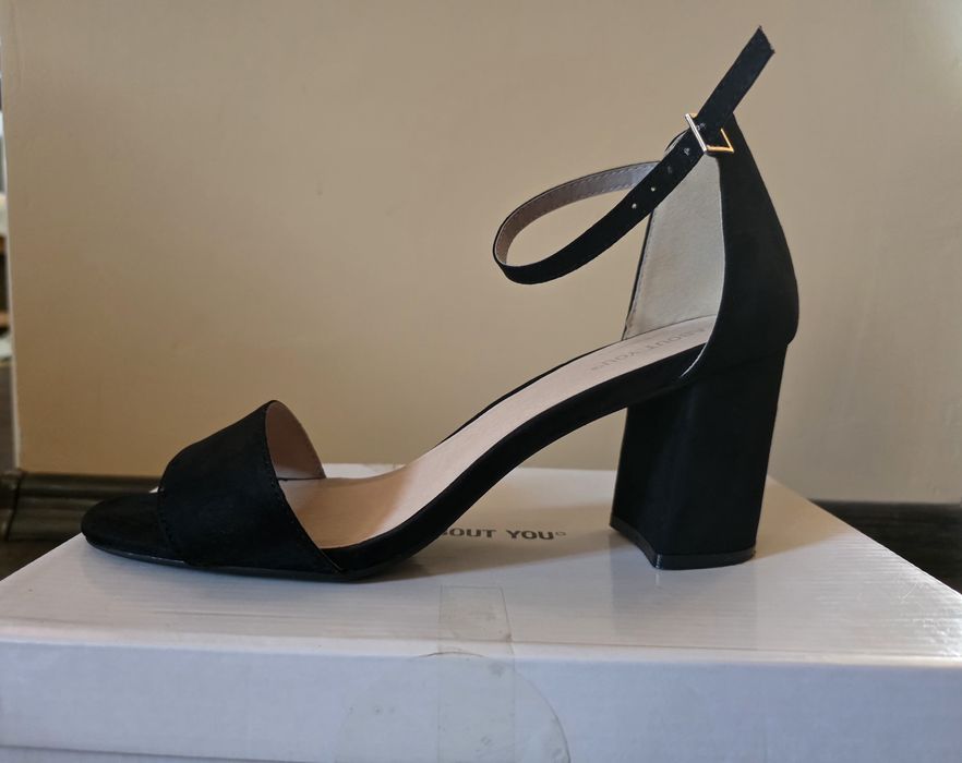 Sandale negre cu toc ABOUT YOU