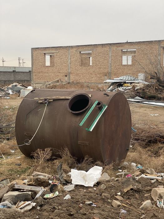 Продам металлическую бочку (резервуар) объёмом 25 куб