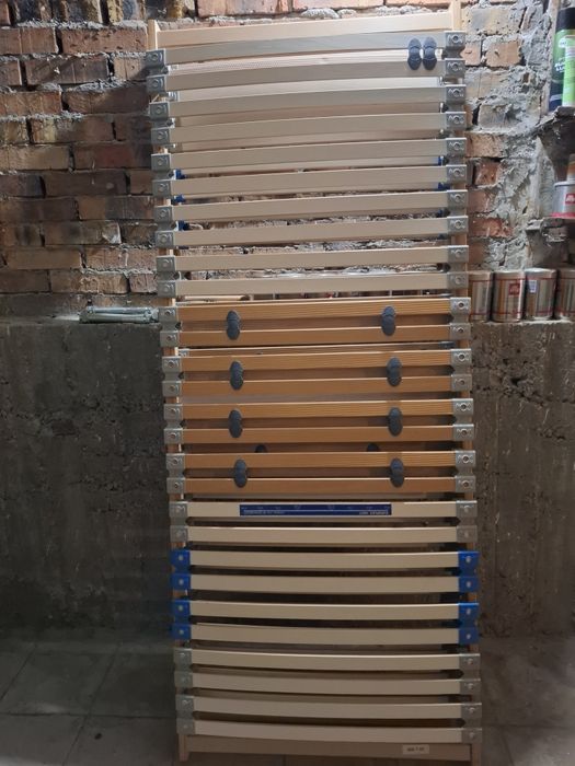 Два броя подматрачни рамки