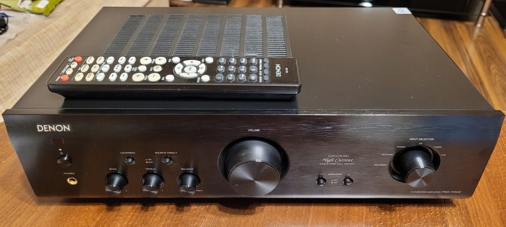 Стерео усилвател Denon PMA-720AE