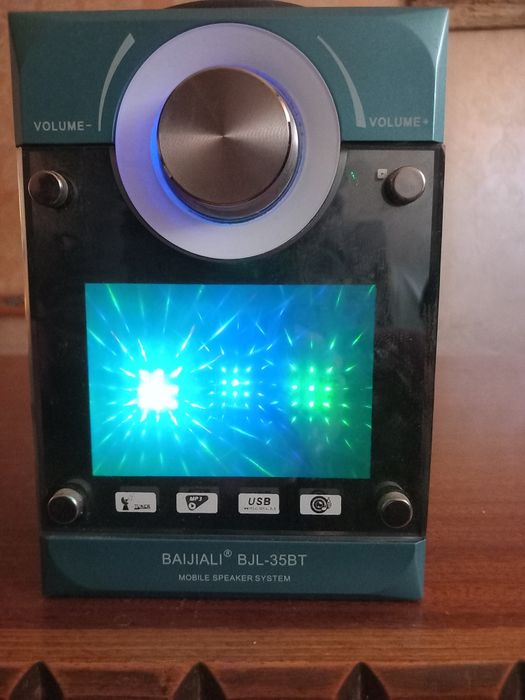 Блутуут тонколонка Baidjiali -35BT ( 10w ) с заряден кабел и кашона