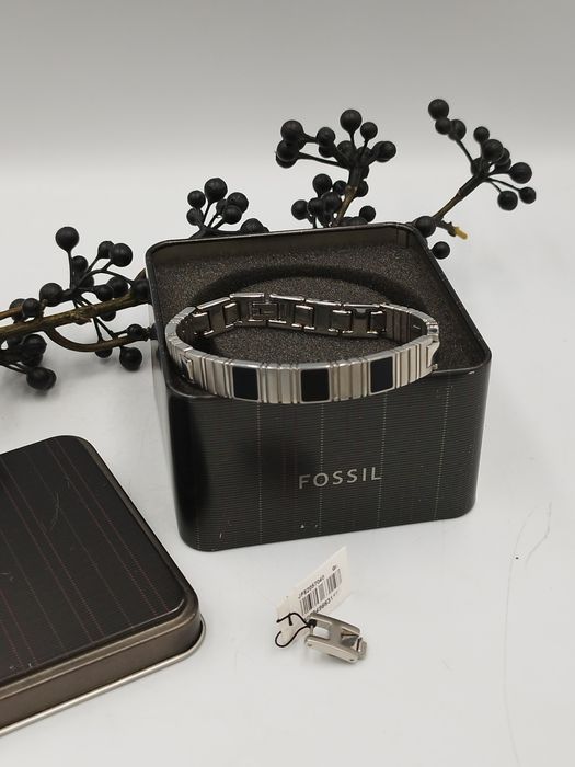 FOSSIL Оригинална мъжка гривна от неръждаема стомана
Оригинална мъжка