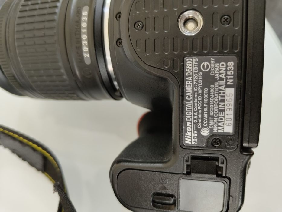 Nikon D5600 + obiectiv 18-55mm Amanet BKG