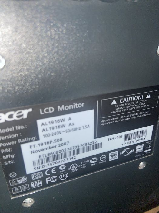 Monitor Acer si unitate