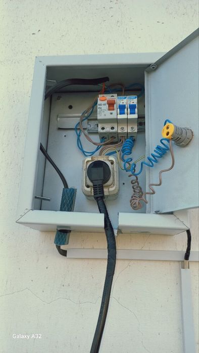 Электрик Хизмати.