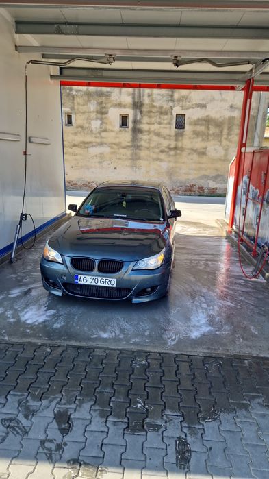 Vând Bmw e60 525D