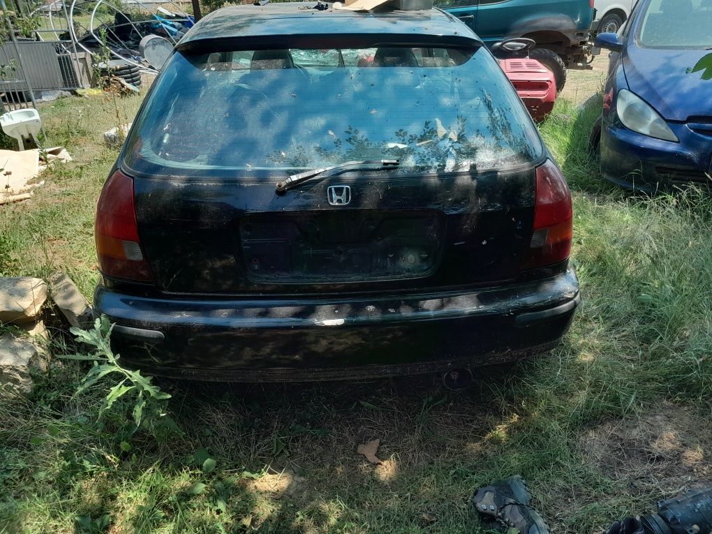 Хонда сивиг за части всичко налично ниска цена