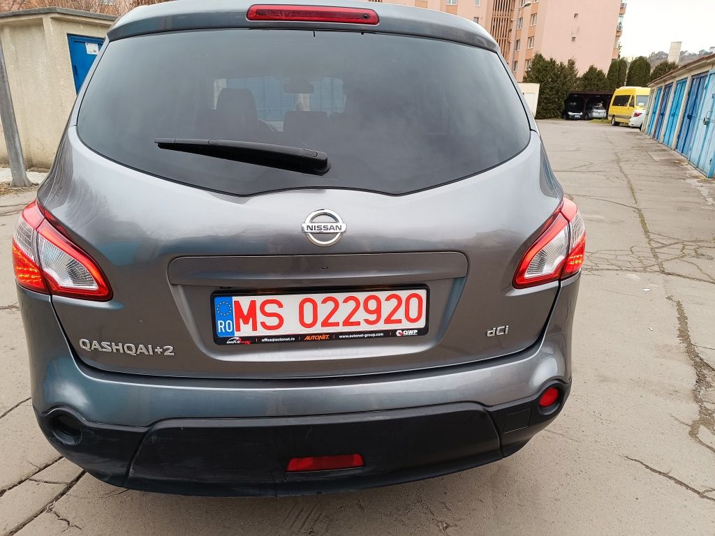 Vand Nissan qashquai +2 4x4 2014